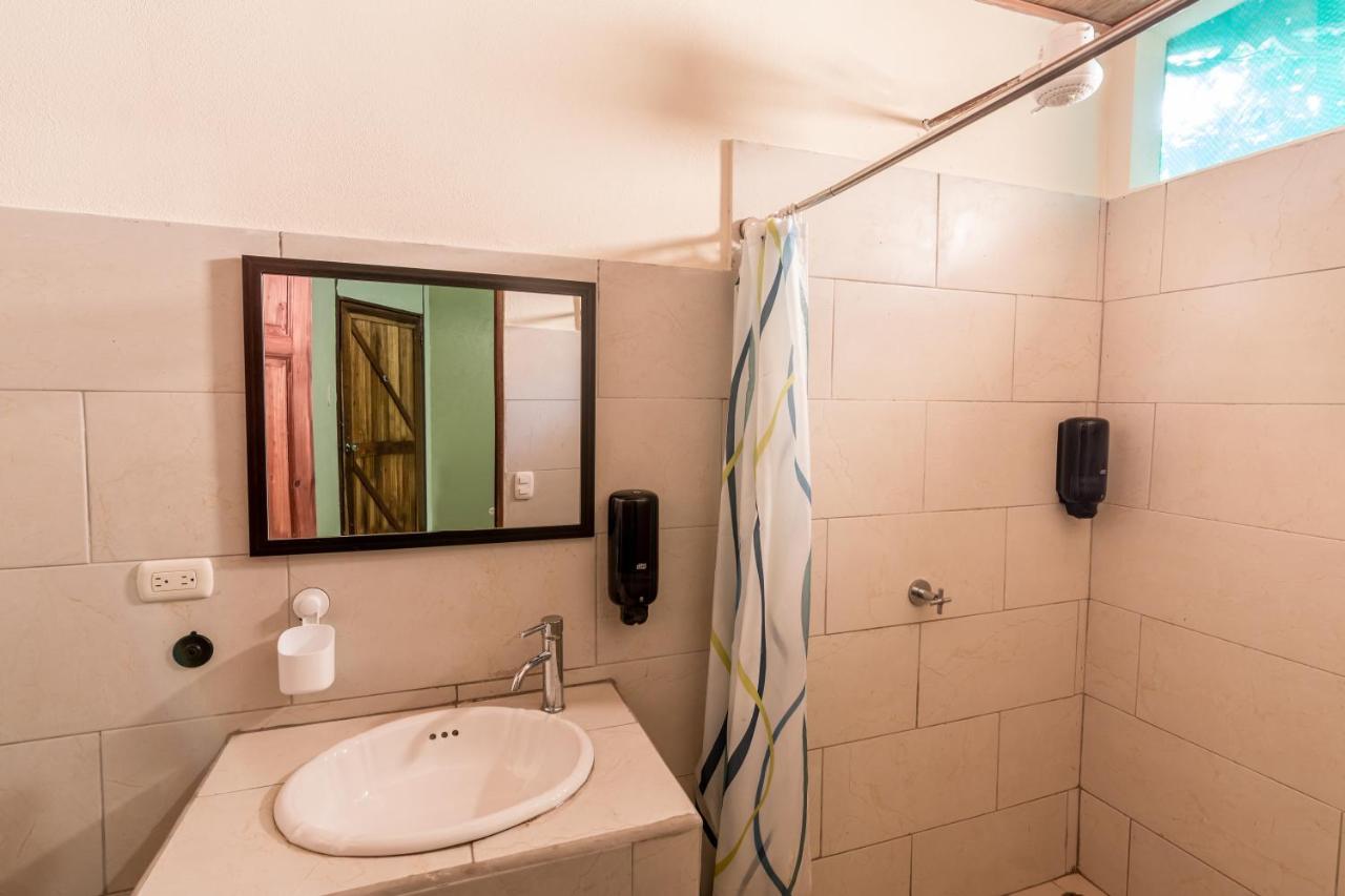 Sea Tower Hotel Puerto Viejo de Talamanca Dış mekan fotoğraf