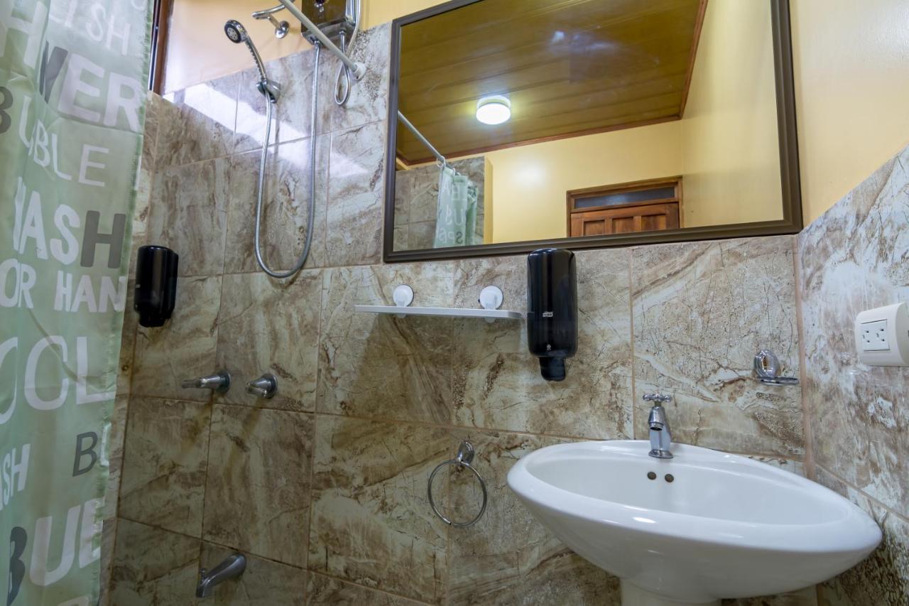 Sea Tower Hotel Puerto Viejo de Talamanca Dış mekan fotoğraf